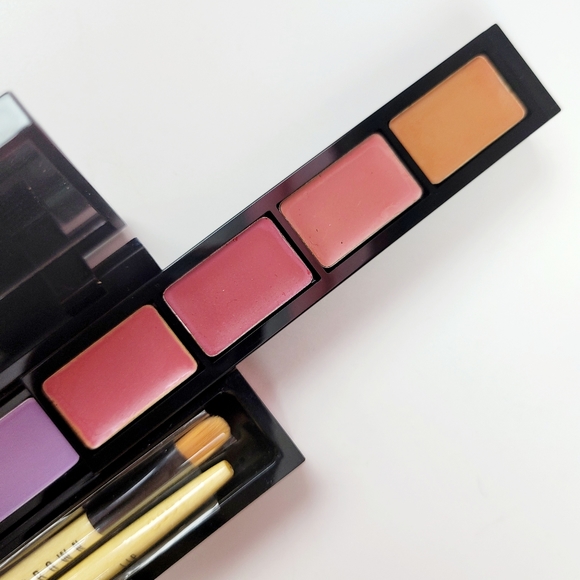 Bobbi brown pastel lip and eye palette